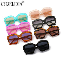 Load image into Gallery viewer, Ladies Sunglasses Square Big Frame Letter Glasses Trend Men&#39;s Gradient Lens Black Green Brown Sunglasses 2023 Hot