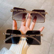 Carica l&#39;immagine nel visualizzatore di Gallery, Occhiali da sole da donna oversize senza montatura quadrati a forma di ape Occhiali da sole con montatura a catena in lega da donna Occhiali da sole sfumati Donna UV400 