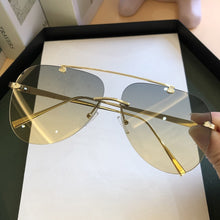 Carica l&#39;immagine nel visualizzatore di Gallery, Metal Frame Gradient Pilot Sunglasses Women 2022 Retro Brand Designer Sunglasses Trending Female Shades UV400