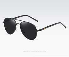 Carica l&#39;immagine nel visualizzatore di Gallery, Occhiali da sole da uomo pilota Lenti polarizzate Marca Driving Designer montatura in lega per esterni occhiali da sole maschili Oculos De Sol UV400 209 