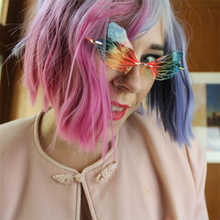 Carica l&#39;immagine nel visualizzatore di Gallery, Metal Dragonfly Wings Sunglasses Women&#39;s Trade Frameless Glasses Brand Designer Wave Eyewear Sunglasses