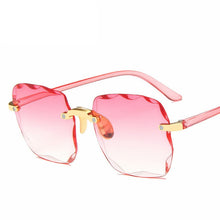 Carica l&#39;immagine nel visualizzatore di Gallery, Moda nuovo designer di marca occhiali da sole quadrati senza cornice moda donna metallo senza montatura lenti sfumate occhiali da sole femminili Oculos 2022 