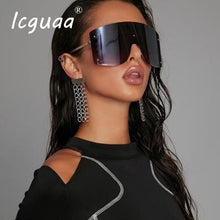 Load image into Gallery viewer, Oversized Blue Yellow Gradient Sunglasses Women 2023 Luxulry Brand Designer Red Rimless Metal Female Sun Glasses Shades