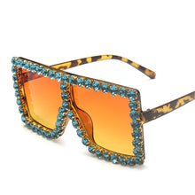 Carica l&#39;immagine nel visualizzatore di Gallery, Oversized Square Rhinestone Sunglasses Women Diamond Sun Glasses Female  Brand Eyeglasses UV400 De Sol Oculos