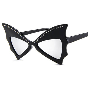 Party Butterfly Sunglasses Women Red Big Riveted Bat Sun Glasses Female Dancing Festival De Soleil Femme