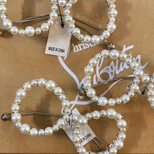 Load image into Gallery viewer, Pearl Sunglasses Round Steel column Arms  Brand Design Women Party Eye Wear Glasses Солнцезащитные Очки