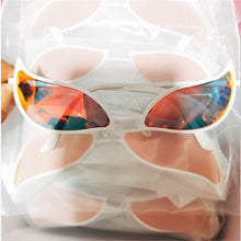 Carica l&#39;immagine nel visualizzatore di Gallery, Personalità One Piece Donquixote Doflamingo Cat Eye Occhiali da sole per donna Uomo Funny Eyewear UV400 Occhiali da sole Shades 
