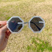 Carica l&#39;immagine nel visualizzatore di Gallery, Polygon Sunglasses Women Brand Designer Eyewear Sun Glasses Shiny Diamond Shades Female Retro Frame Glasses UV400