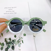Load image into Gallery viewer, Retro Round Kids Sunglasses Brand Designer Children Sunglasses Boys Girls Baby Outdoors Goggle Shades Eyewear