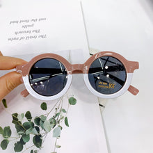 Load image into Gallery viewer, Retro Round Kids Sunglasses Brand Designer Children Sunglasses Boys Girls Baby Outdoors Goggle Shades Eyewear