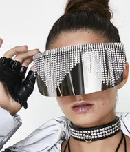 Carica l&#39;immagine nel visualizzatore di Gallery, Occhiali da sole a specchio oversize con strass Donna Uomo Maschera con montatura grande Protezione per gli occhi con diamanti Occhiali argento Paralume UV400