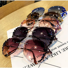 Carica l'immagine nel visualizzatore di Gallery, Rimless  Rhinestone Sunglasses Women 2023 Vintage Bling Sun Glasses Shades for Women Gafas De Sol Mujer Uv400