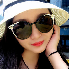 Load image into Gallery viewer, Round Cat Eye Sunglasses Women Vintage  Rhinestone Sun Glasses Retro Diamond Eyeglasses Uv400 Lentes De Sol Mujer