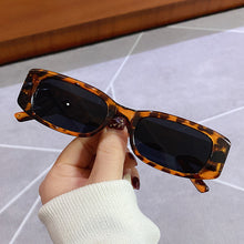 Load image into Gallery viewer, Small Rectangle Sunglasses Women Traveling Style Male Sun Glasses Vintage Black Eyewear Ladies Square Oculos De Sol