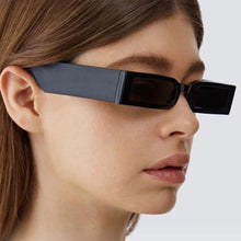 Carica l'immagine nel visualizzatore di Gallery, Occhiali da sole quadrati colorati Occhiali da sole da donna rettangolari da viaggio retrò firmati da uomo 