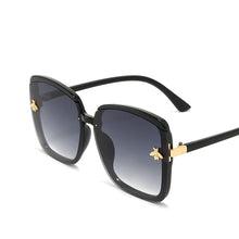 Carica l&#39;immagine nel visualizzatore di Gallery, Occhiali da sole quadrati Donna Designer di marca Occhiali da sole Donna Montatura grande Montatura in metallo Specchio sfumato Oculos De Sol Feminino