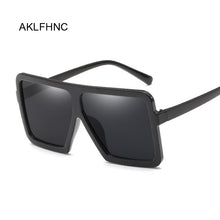 Carica l'immagine nel visualizzatore di Gallery, Occhiali da sole quadrati Donna Designer Uomo/Donna Occhiali da sole neri Uomo Donna Classico Vintage Outdoor Oculos De Sol 