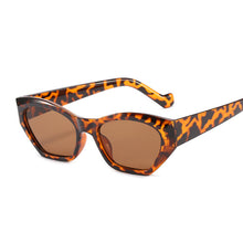 Carica l'immagine nel visualizzatore di Gallery, Square Sunglasses Women Designer  Women Cat Eye Sun Glasses Classic Vintage UV400 Outdoor Oculos De Sol
