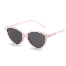 Carica l'immagine nel visualizzatore di Gallery, Square Sunglasses Women Men Designer  Women Cat Eye Sun Glasses Classic Vintage UV400 Outdoor Oculos De Sol