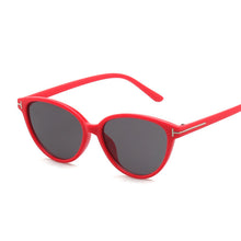 Carica l'immagine nel visualizzatore di Gallery, Square Sunglasses Women Men Designer  Women Cat Eye Sun Glasses Classic Vintage UV400 Outdoor Oculos De Sol