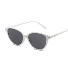 Carica l'immagine nel visualizzatore di Gallery, Square Sunglasses Women Men Designer  Women Cat Eye Sun Glasses Classic Vintage UV400 Outdoor Oculos De Sol