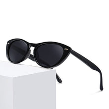 Load image into Gallery viewer, Sunglasses Women Vintage Party Travel TR90 Ladies Retro Gradient Sun Glasses Outdoor Polarized UV400 Female Eyewear 3326