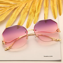 Load image into Gallery viewer, Tea Gradient Sunglasses Round Shades Women Metal Curved Temples Sun Glasses Female UV400 Eyewear oculos de sol