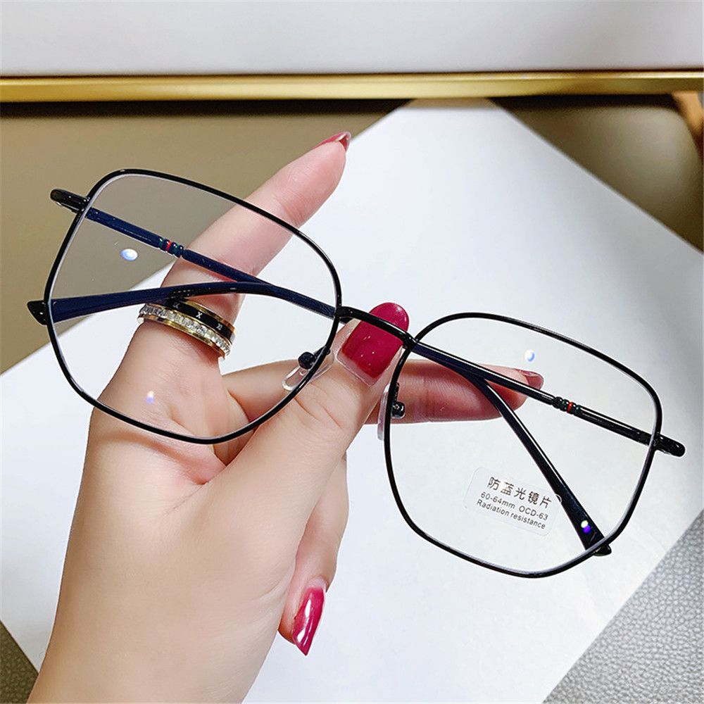 Unisex Anti-Blue Light Glasses Women Men Frame Eye Protection Ultra Light Eyeglasses Portable Computer Goggles