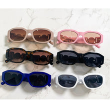 Load image into Gallery viewer, Vintage Small Frame Square Sunglasses Men Women  Brand Designer Popular Travel Sun Glasses Female Shades UV400