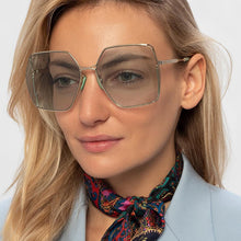 Load image into Gallery viewer, Vintage Square Sunglasses Women Men  Brand Designer Travel Big Frame Popular Metal Sun Glasses Female Shades UV400