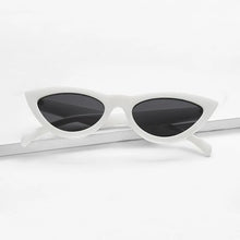 Carica l&#39;immagine nel visualizzatore di Gallery, White Frame Cat Eye Sunglasses For Women Trendy Anti-UV Decorative Sun Glasses Protection UV400