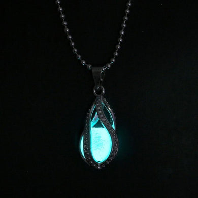 Fashion Women Glow In Dark Pendant Luminous Necklace Exquisite Torque Jewelry Accessories Ornaments Necklaces Unique Choker