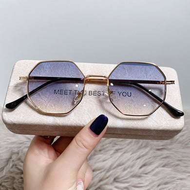 Women Sunglasses Metal Trendy  Glasses Frame Brand Design Vintage Men Sunglasses Square Sun Mirror UV400