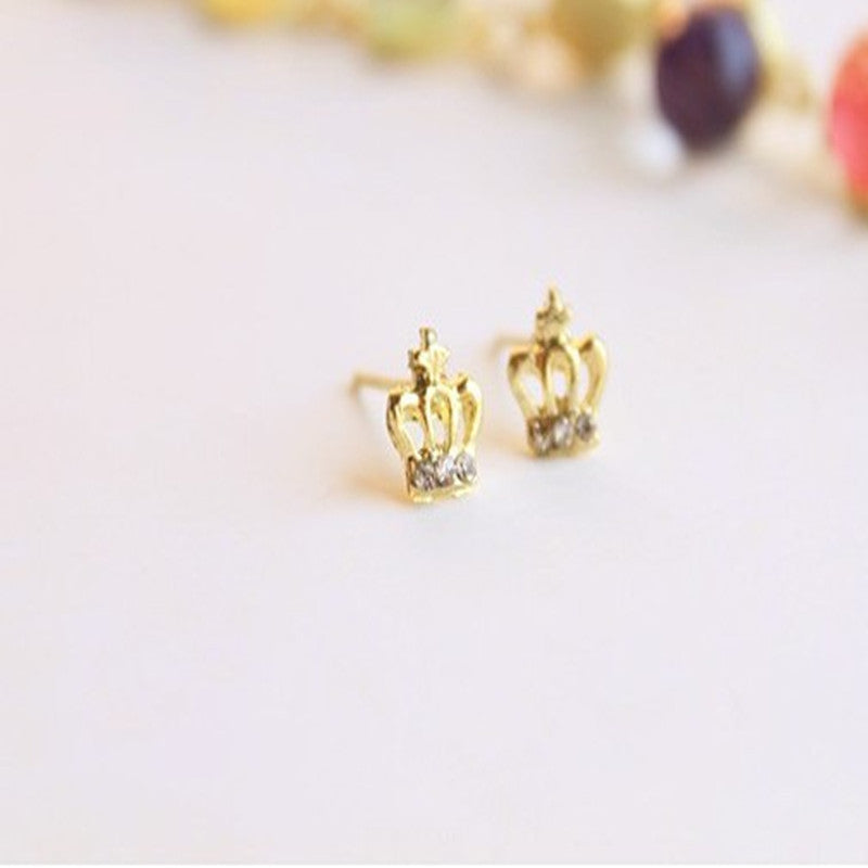 Fashion cute little crown earrings Mens. earrings girls like jewelry boutique gift