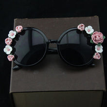 Load image into Gallery viewer, runway Baroque Women Girls pink flower Sunglasses Retro Decor Floral Flower Sunglasses Summer Beach Glasses