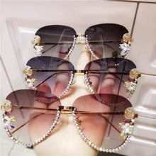 Carica l'immagine nel visualizzatore di Gallery, sunglasses women Vintage designer crsytal sun glasses rimiless cat eye sunglasses ladeis F letter eyeglasses