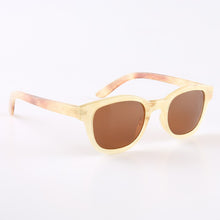 Load image into Gallery viewer, translucent semi transparent yellow jelly color handmade sheep horn frame brown travellers&#39;s sunglasses eyeglasses