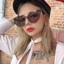 Load image into Gallery viewer, Female Ladies Vintage Shades Eyewear Newest Butterfly Elegant Sunglasses Women  Brand Designer Sun Glasses UV400