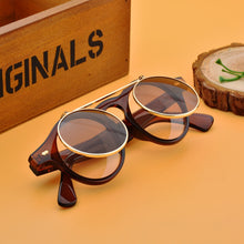 Load image into Gallery viewer, Flat Top Clamshell Goggles Round Brand Designer Metal Retro Men Women Flip Up Sun Glasses Vintage Gothic Steampunk Sunglasses