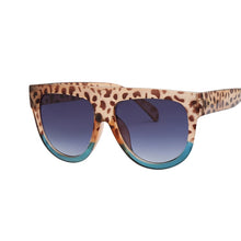 Load image into Gallery viewer, Flat Top Oversized Women Sunglasses Retro Shield Shape Luxy Brand Design Big Frame Rivet Shades Sunglasses Women UV400 Eyewear