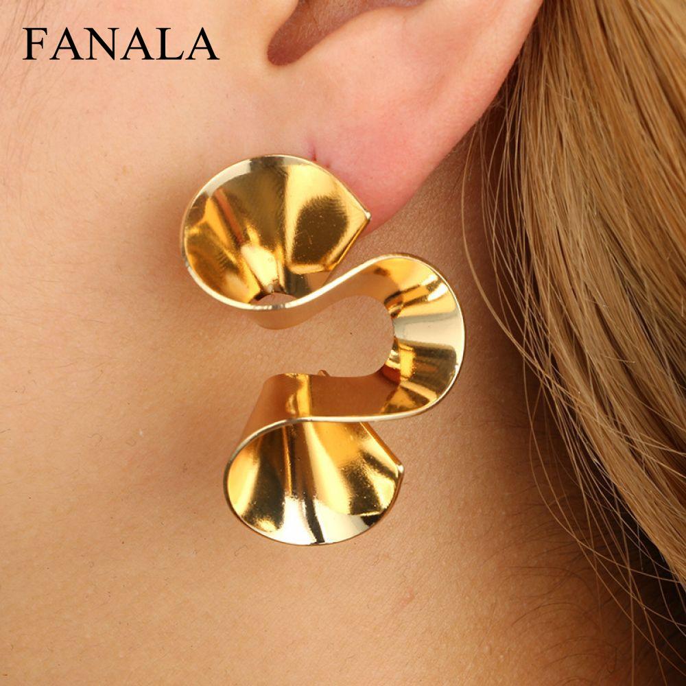 For Color Girls Jewelry New Gold Long Wave Summer Irregular Brincos Drop Elegant Women Fashion Earrings Fashion