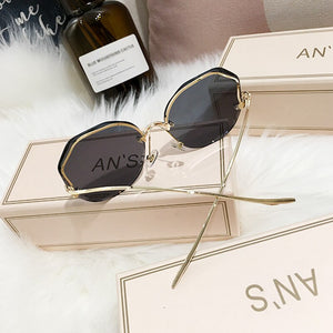 Free INS Gradient Sunglasses Women Rimless Sunglasses Trimmed  Metal Curved Temples Sun Glasses All-match Decorative Glasses