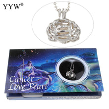 Carica l&#39;immagine nel visualizzatore di Gallery, Cultured Pearl Oyster Necklace with Shell Pearl for Women Oyster Pearl 12 Constellations Pendant Necklace