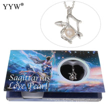 Carica l&#39;immagine nel visualizzatore di Gallery, Cultured Pearl Oyster Necklace with Shell Pearl for Women Oyster Pearl 12 Constellations Pendant Necklace