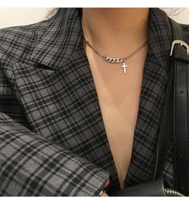Vendita calda The Movie Fast and Furious Collana con ciondolo Dominic Toretto Cross Pendenti da uomo per gioielli da uomo Collana in cristallo 