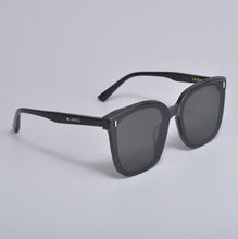 Carica l&#39;immagine nel visualizzatore di Gallery, GM 2023 Style V Brand Gentle Sunglasses Male Female Monster Frida Sunglasses For Woman With Original Box