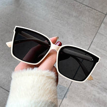 Load image into Gallery viewer, Gafas de sol clásicas para hombre y mujer, lentes de sol unisex de estilo Vintage, cuadradas, oversize, 2023
