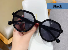 Load image into Gallery viewer, Gafas de sol con montura redonda, lentes de sol con montura redonda personalizada, estilo moderno, combina con todo, tendencia Ins, Color caramelo, con marco grande, 2023