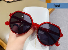 Load image into Gallery viewer, Gafas de sol con montura redonda, lentes de sol con montura redonda personalizada, estilo moderno, combina con todo, tendencia Ins, Color caramelo, con marco grande, 2023