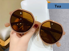 Load image into Gallery viewer, Gafas de sol con montura redonda, lentes de sol con montura redonda personalizada, estilo moderno, combina con todo, tendencia Ins, Color caramelo, con marco grande, 2023